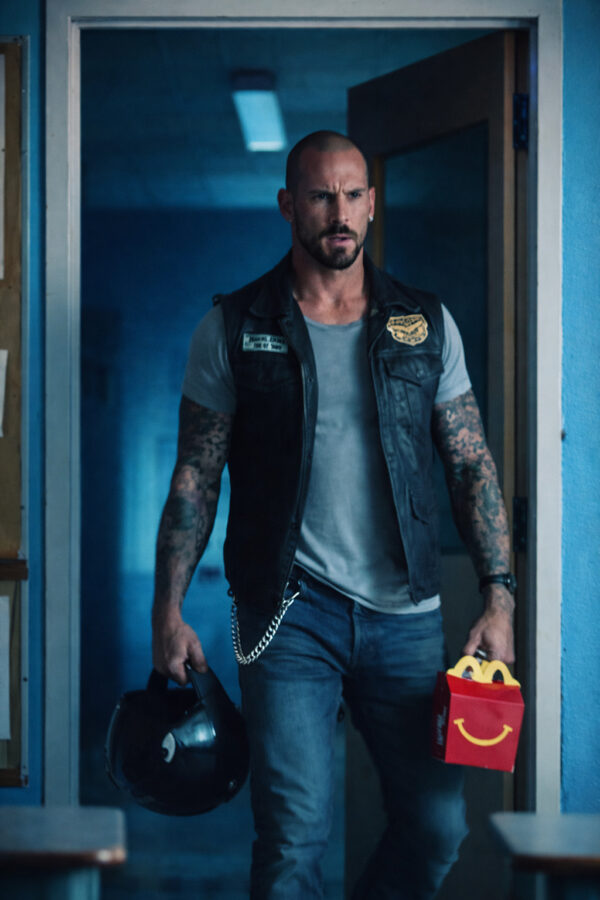 נכנסתי לכיתת הגן של בתי בת החמש כשבידי ארוחת Happy Meal, משוכנע שאני עומד להפתיע אותה. במקום זאת, גיליתי את הבלתי נתפס…